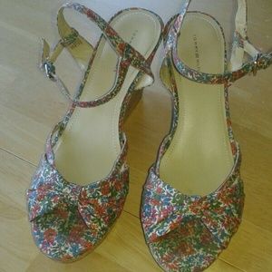 Tommy Hilfiger Floral Wedges Size 8.5